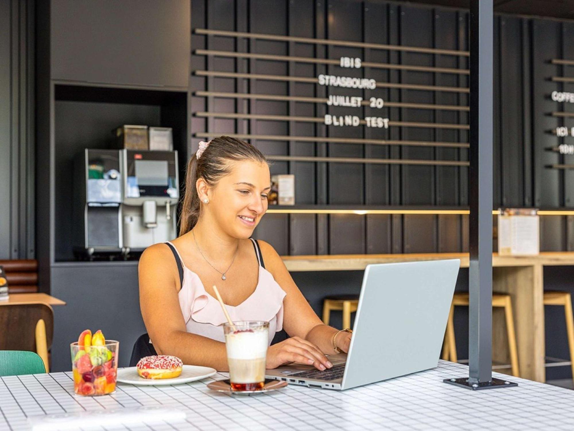 Ibis Strasbourg Centre Les Halles Exterior photo